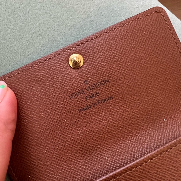 Louis Vuitton monogram six ring key holder - Picture 3 of 5